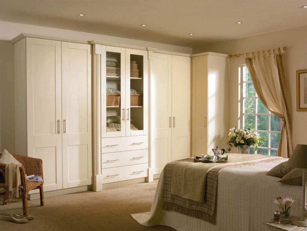 Goscote Traditional Ivory Bedroom | Simple Interiors, Wandsworth